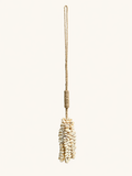 Cowrie schelpen hanger met jute touw
